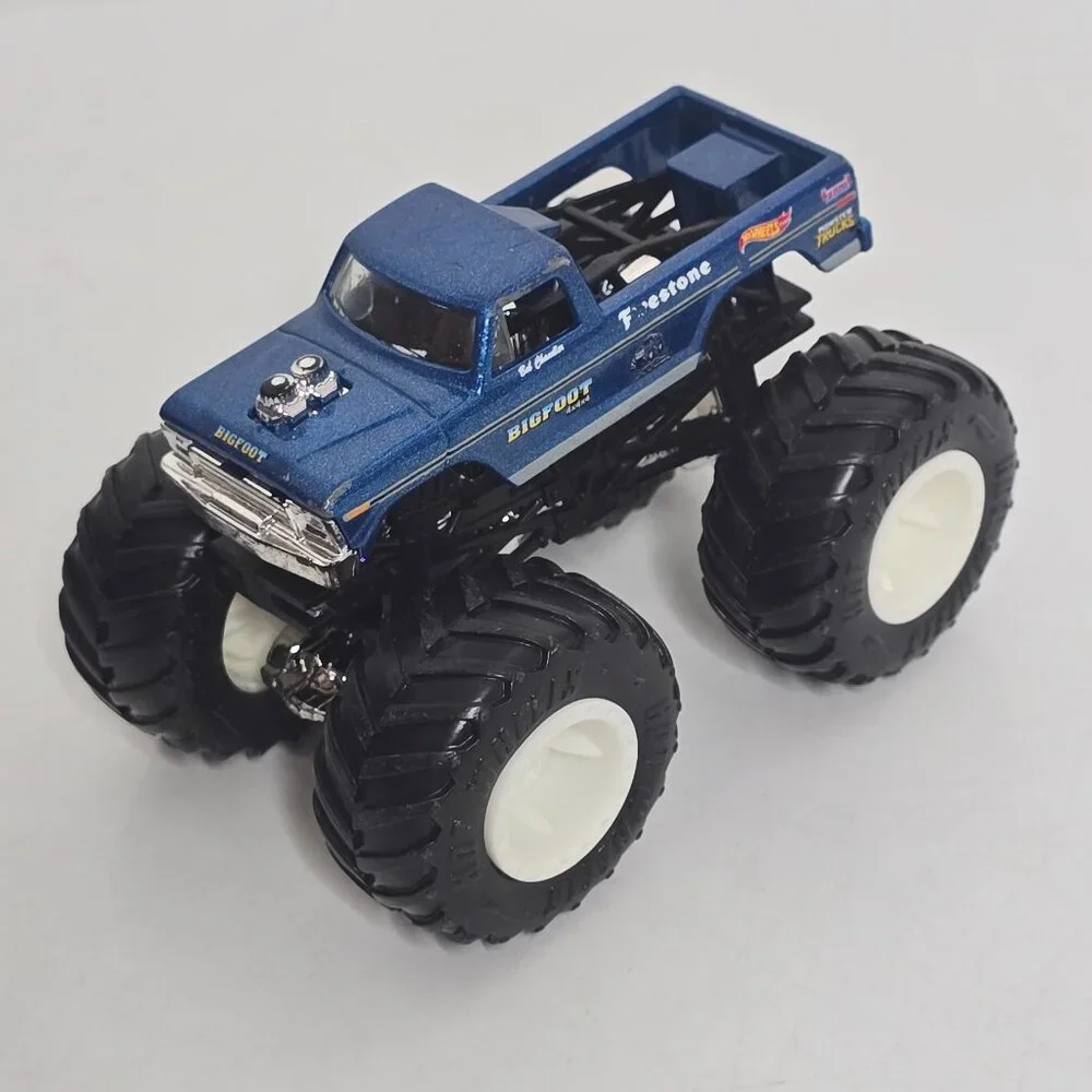 Hot Wheels Bigfoot Firestone Blue Monster‎ Jam Truck 1:64 Diecast Loose